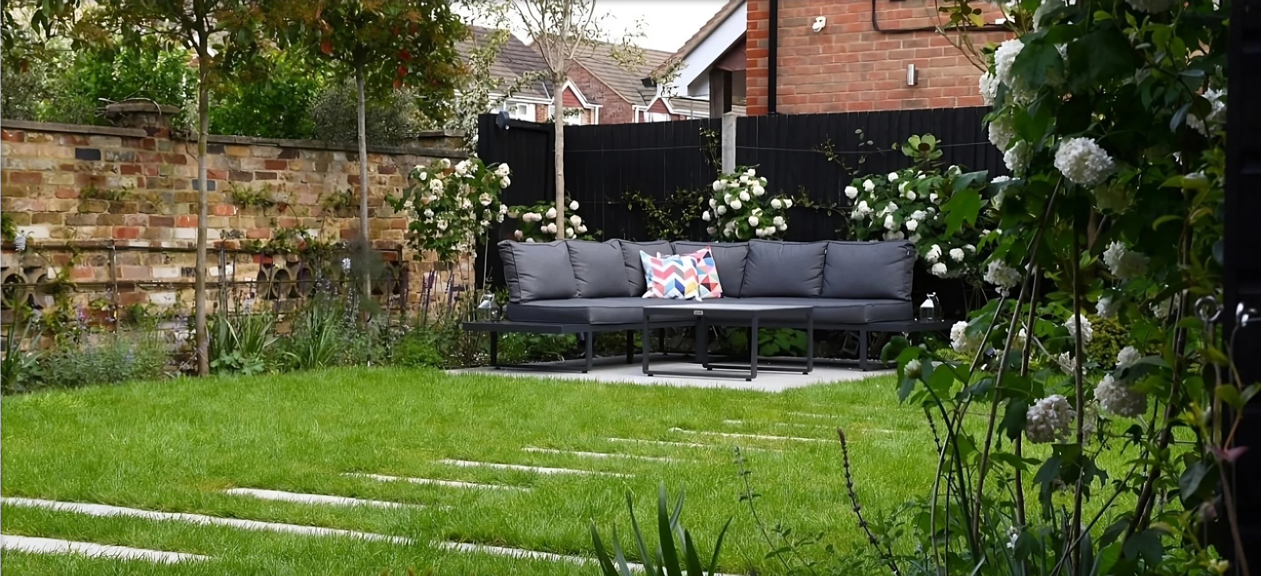 garden furniture image